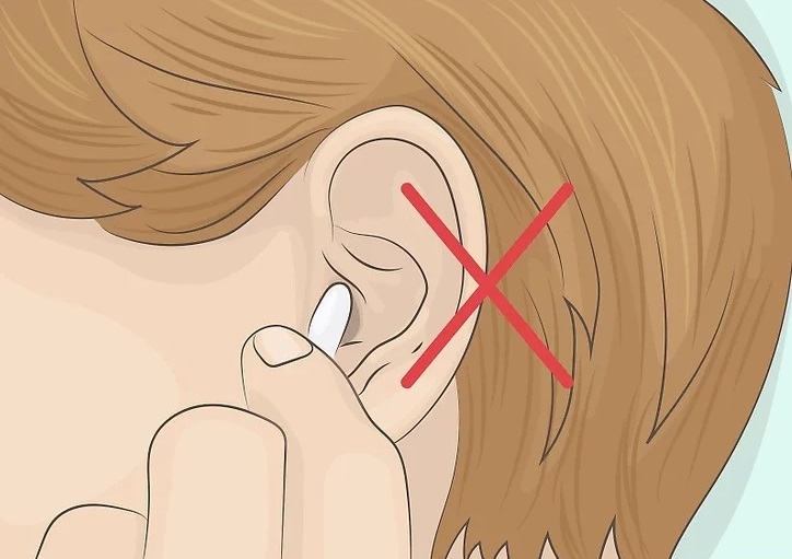 不要用棉花棒清洁耳朵。