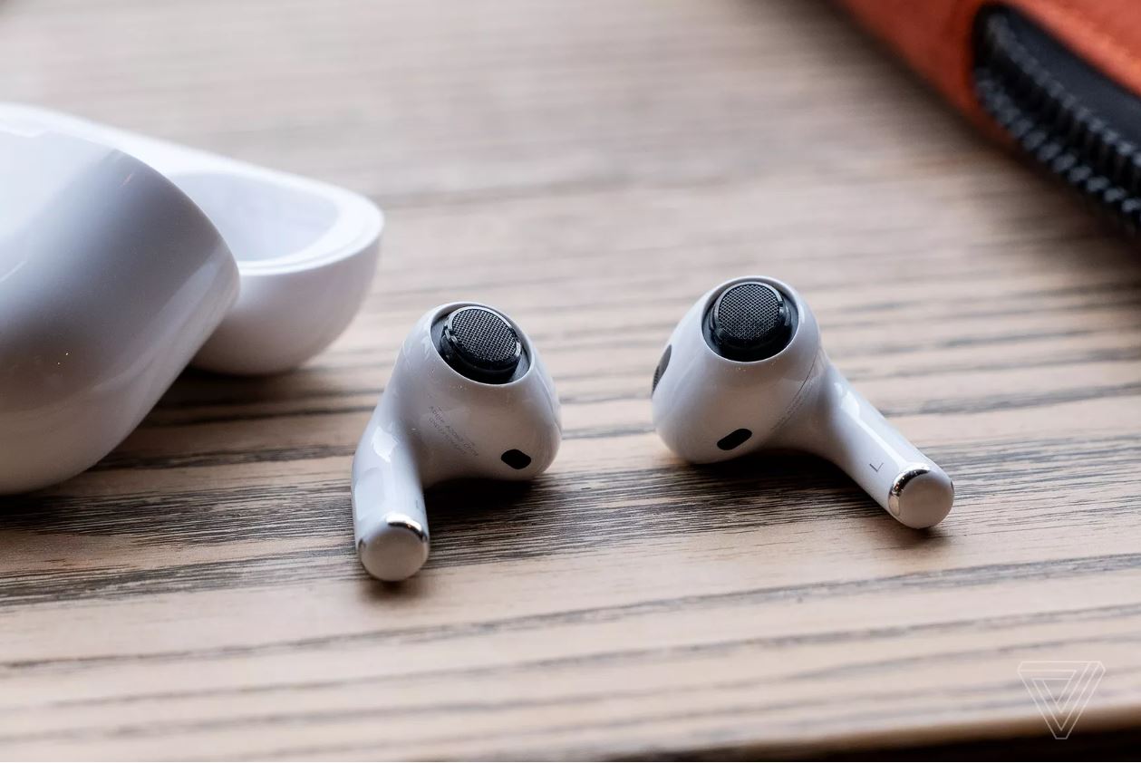 苹果的AirPods Pro蓝牙耳机2